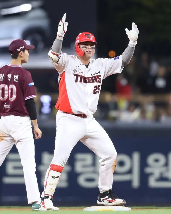 KIA, 3위 LG에 2.5경기 차 추격