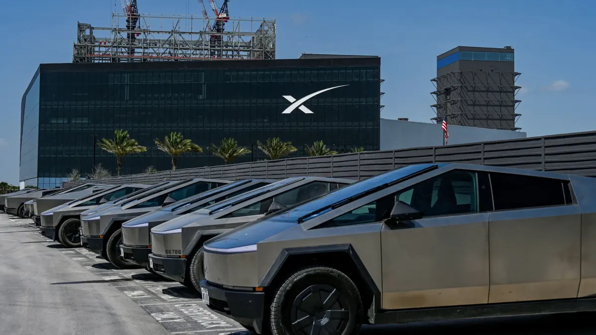 SpaceX, 테슬라와 동등한 시장 가치 손실
