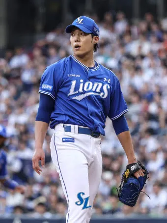 삼성, 두산 상대로 3연승 선두 질주