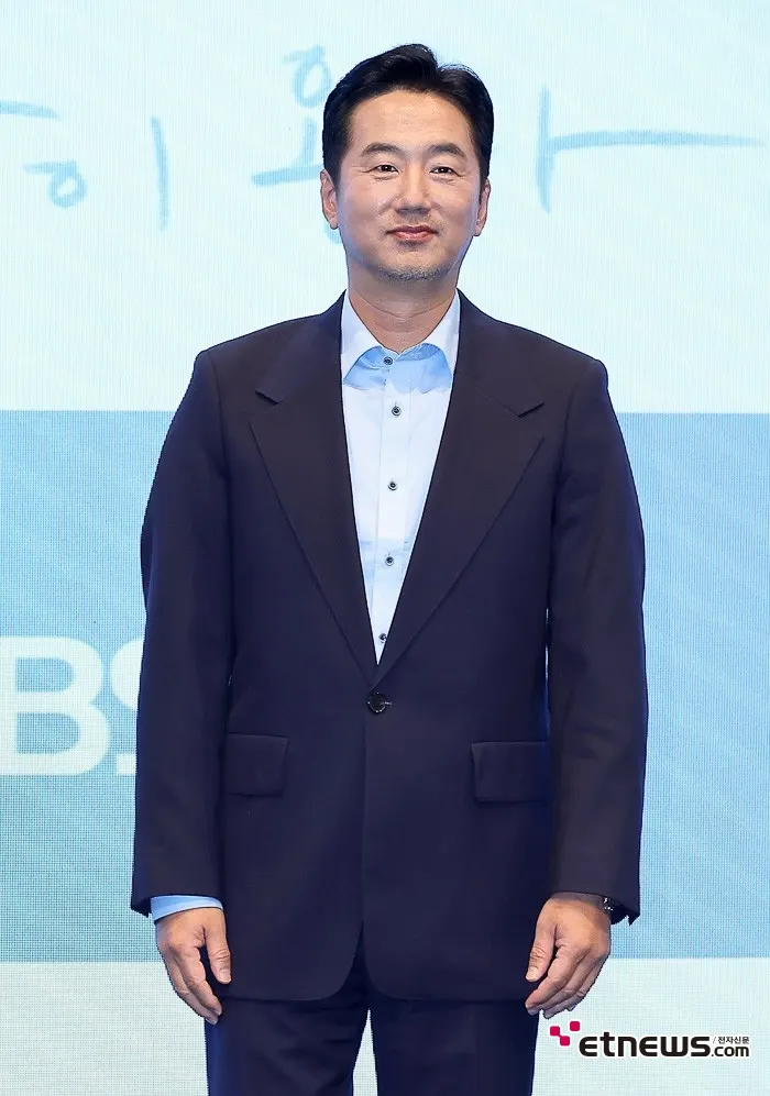 류승수, 부드러운 신사로 포토 촬영