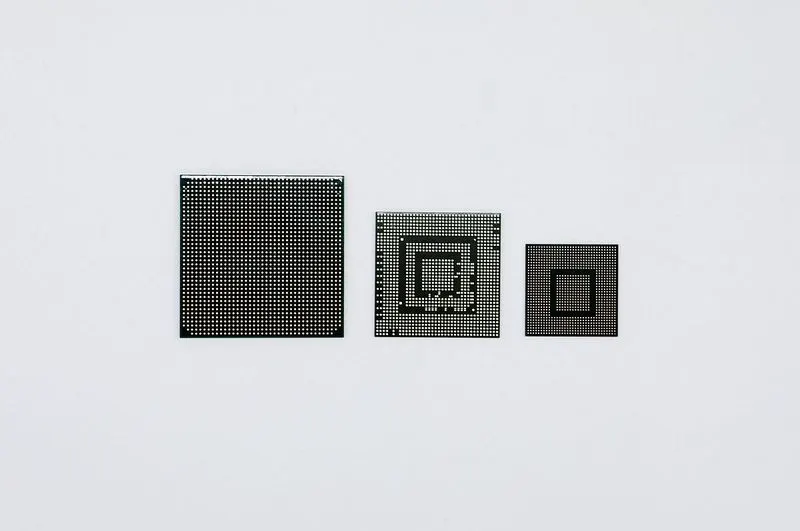 삼성전기·LG이노텍, AI 기판 인력 확보 경쟁 나서