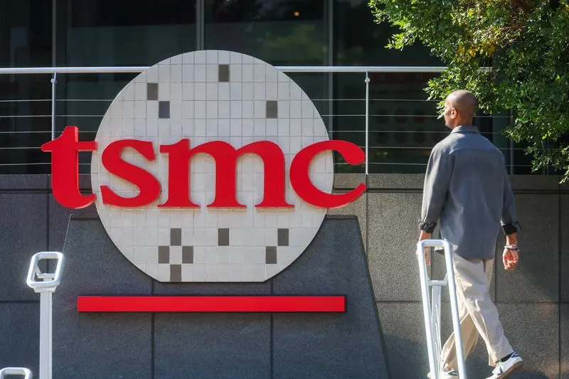 TSMC, AI칩 패키징 기술 강화 중
