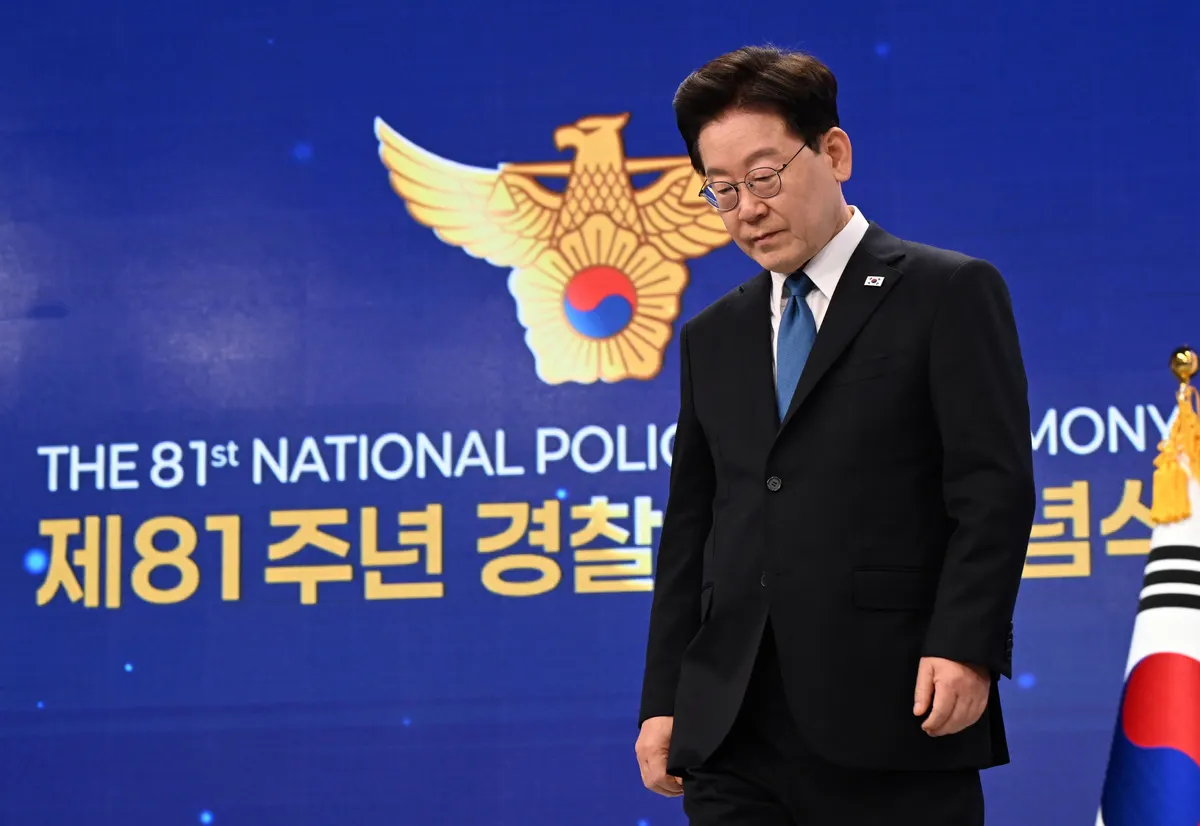 이 대통령 경찰의 날 기념식 참석