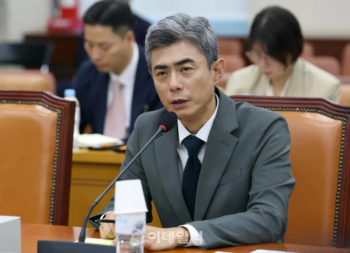 강신철 국방부 장관 후보자, 청문회에서 부동산 의혹 집중