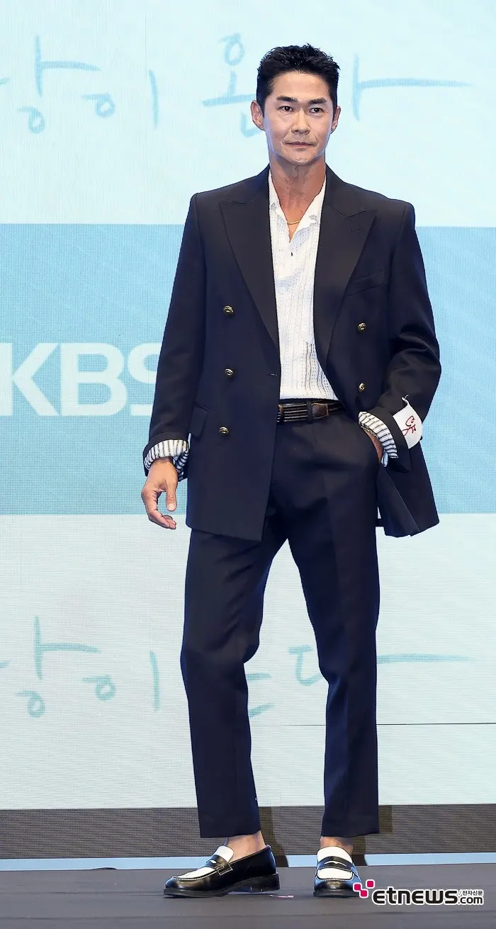 배정남, 멋쟁이로 포토 촬영
