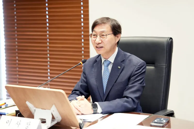 국민연금 증시 투자 전략 논란